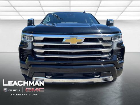 Certified 2026 Chevrolet Silverado 1500 High Country w/ High Country Premium Package AWD/4WD image 9