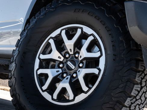 Used 2023 Ford F150 Raptor image 9