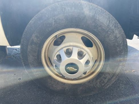 Used 2013 Chevrolet Silverado 3500 W/T image 16