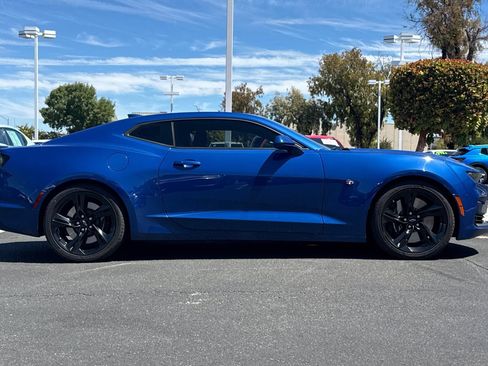 Used 2022 Chevrolet Camaro SS RWD image 4