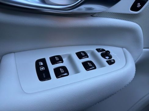 New 2026 Volvo XC90 B6 Ultra w/ Protection Package Premier AWD/4WD image 22