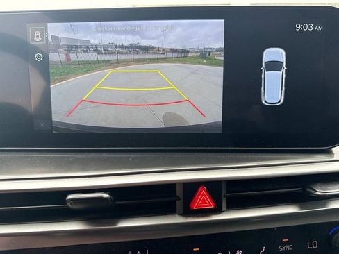 Used 2024 Kia Sorento S image 35