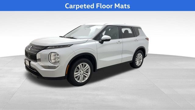Used 2023 Mitsubishi Outlander ES AWD/4WD image 7