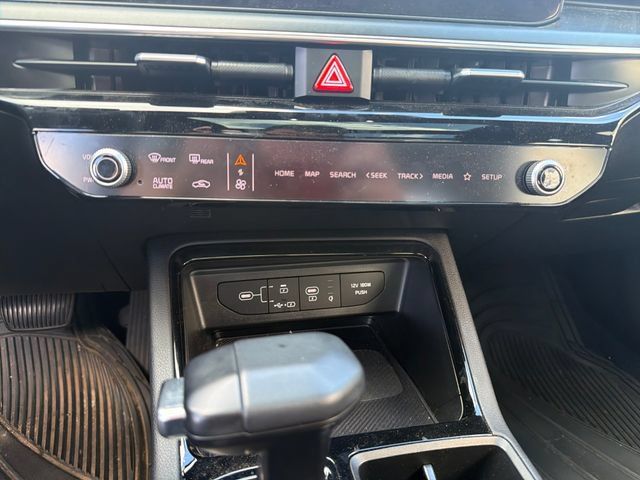 Used 2025 Kia K5 GT-Line w/ GT-Line Premium Package FWD image 19