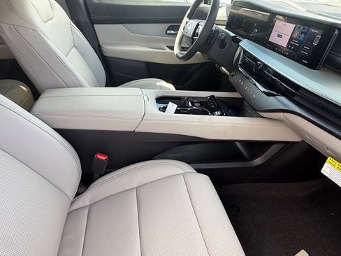 New 2026 Nissan Murano SL image 12