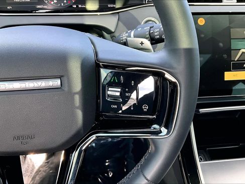 Used 2024 Land Rover Range Rover Evoque Dynamic SE image 24