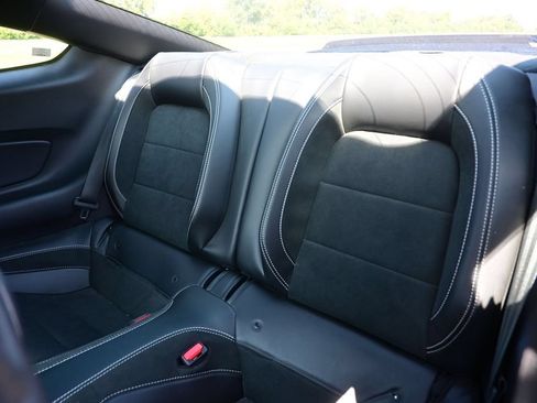 Used 2022 Ford Mustang Shelby GT500 w/ Technology Package RWD image 37