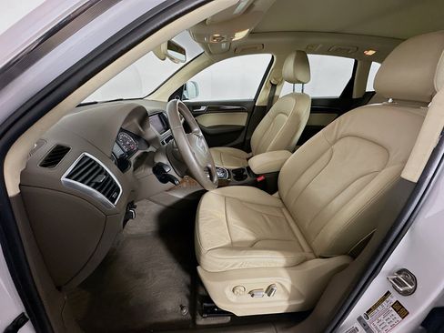 Used 2016 Audi Q5 2.0T Premium Plus w/ Technology Package image 13