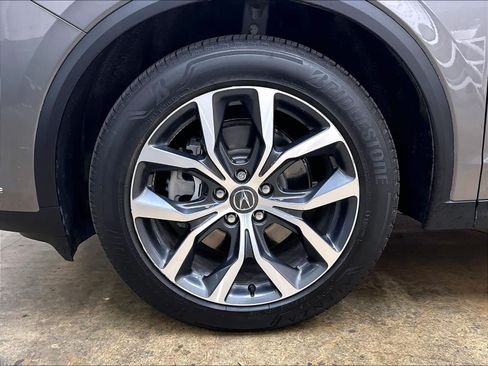 Used 2023 Acura MDX SH-AWD w/ Technology Package image 12