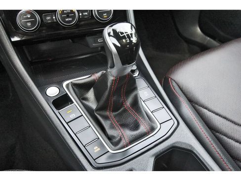 Used 2024 Volkswagen Jetta GLI Autobahn FWD image 28