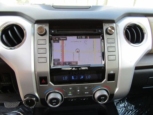 Used 2018 Toyota Tundra Limited image 19