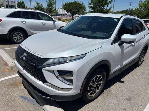Used 2022 Mitsubishi Eclipse Cross ES AWD/4WD image 2