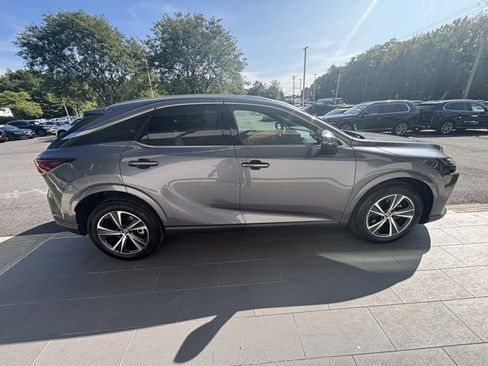 Used 2023 Lexus RX 350h image 6
