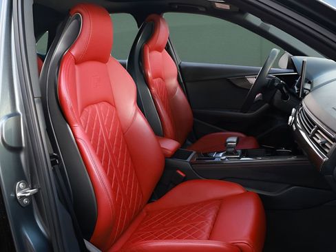 Used 2024 Audi S4 Prestige image 16