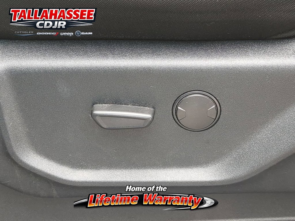 Used 2021 Ford Expedition XLT w/ FX4 Off-Road Package AWD/4WD image 29