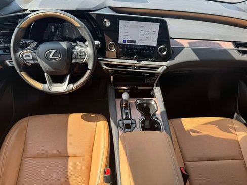 Used 2023 Lexus RX 350 Premium w/ Accessory Package AWD/4WD image 18