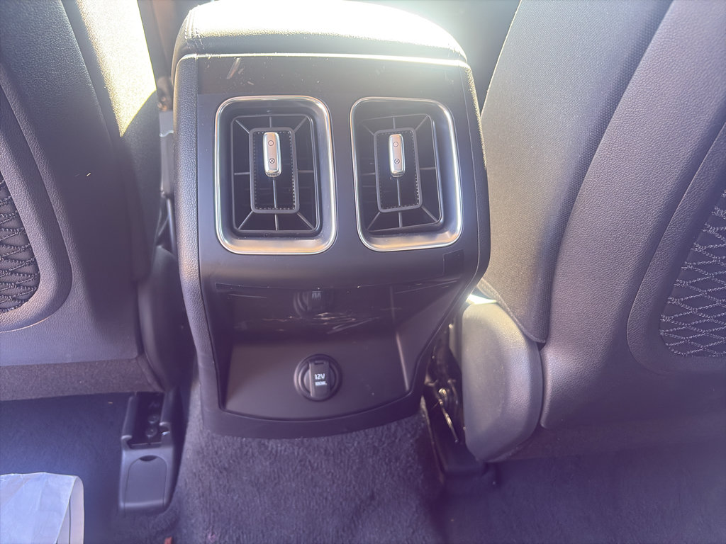 Used 2026 Kia Sorento LX FWD image 19