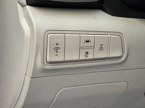 Used 2019 Hyundai Tucson SE w/ Cargo Package image 22