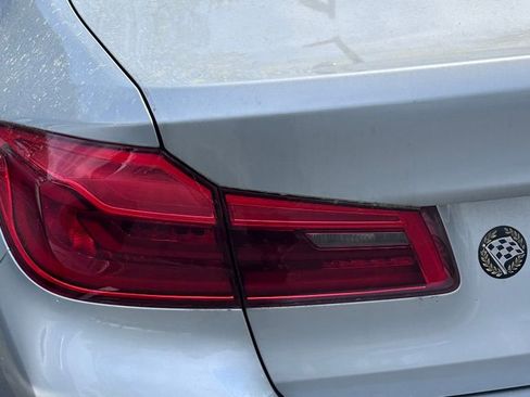 Used 2019 BMW 530i w/ Convenience Package image 9