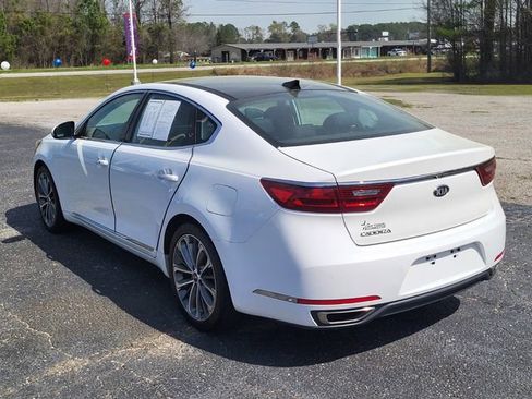 Used 2019 Kia Cadenza Technology image 4