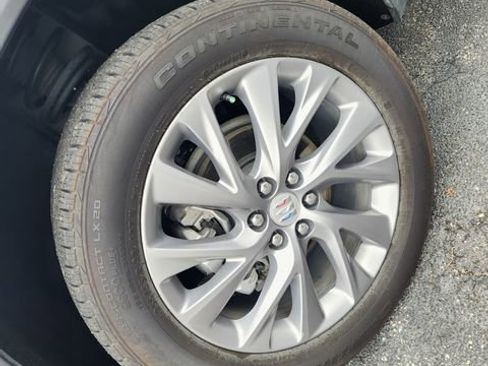 Used 2025 Buick Enclave Preferred image 23