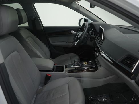 Used 2019 Audi Q5 2.0T Premium Plus w/ Premium Plus Package image 11