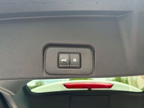Used 2023 Nissan Rogue SL w/ SL Premium Package FWD image 22
