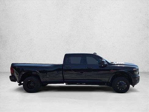 Used 2026 RAM 3500 Limited AWD/4WD image 4