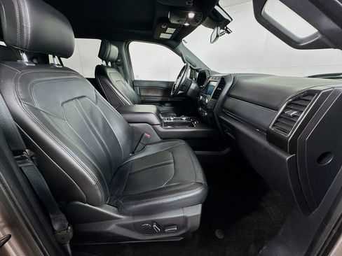 Used 2018 Ford Expedition Limited w/ Equipment Group 301A AWD/4WD image 35