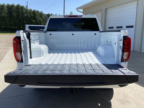 Used 2022 GMC Sierra 1500 Elevation AWD/4WD image 26
