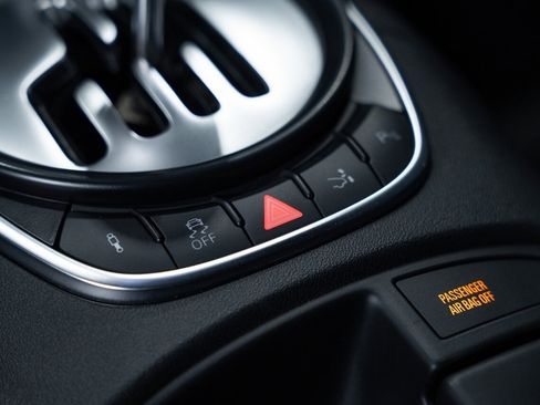 Used 2012 Audi R8 V8 image 44