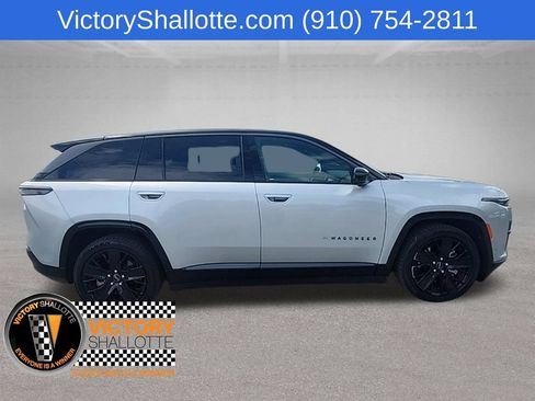 Used 2024 Jeep Wagoneer Launch Edition AWD/4WD image 34