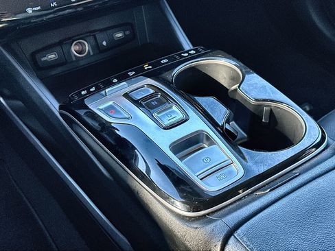 Used 2022 Hyundai Tucson Limited w/ Cargo Package image 17