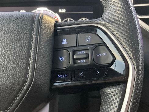 Used 2024 Toyota Tundra Limited image 18