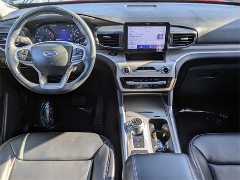 Certified 2023 Ford Explorer XLT w/ Equipment Group 202A image 14