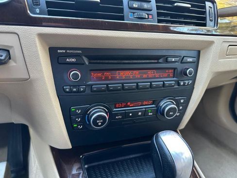 Used 2011 BMW 328i Sedan image 26