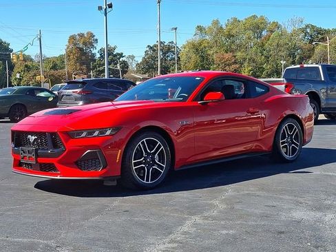 Certified 2024 Ford Mustang GT image 5