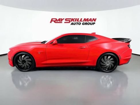 Used 2020 Chevrolet Camaro LT w/ RS Package RWD image 4