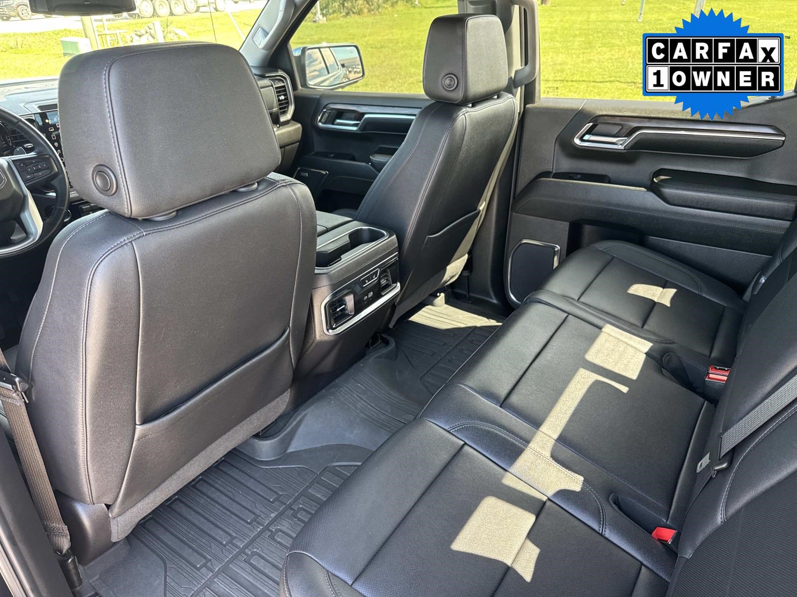 Used 2024 GMC Sierra 1500 SLT w/ SLT Premium Plus Package AWD/4WD image 18