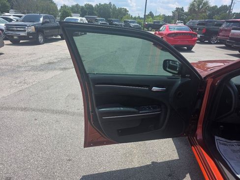Used 2021 Chrysler 300 S RWD image 6