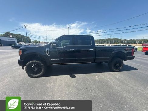 Used 2019 Ford F250 Platinum w/ Platinum Ultimate Package AWD/4WD image 4