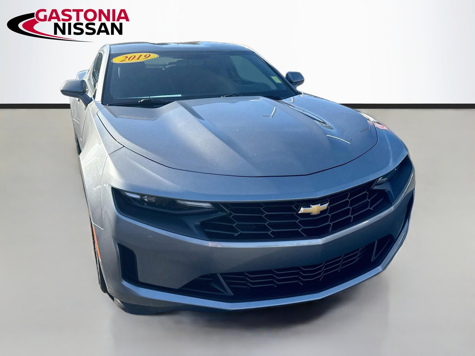 Used 2019 Chevrolet Camaro LT RWD image 2