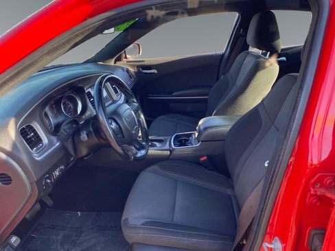 Used 2022 Dodge Charger SXT image 9