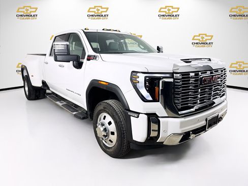 Used 2024 GMC Sierra 3500 Denali w/ Denali Reserve Package image 1