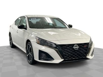 Used 2024 Nissan Altima 2.5 SR