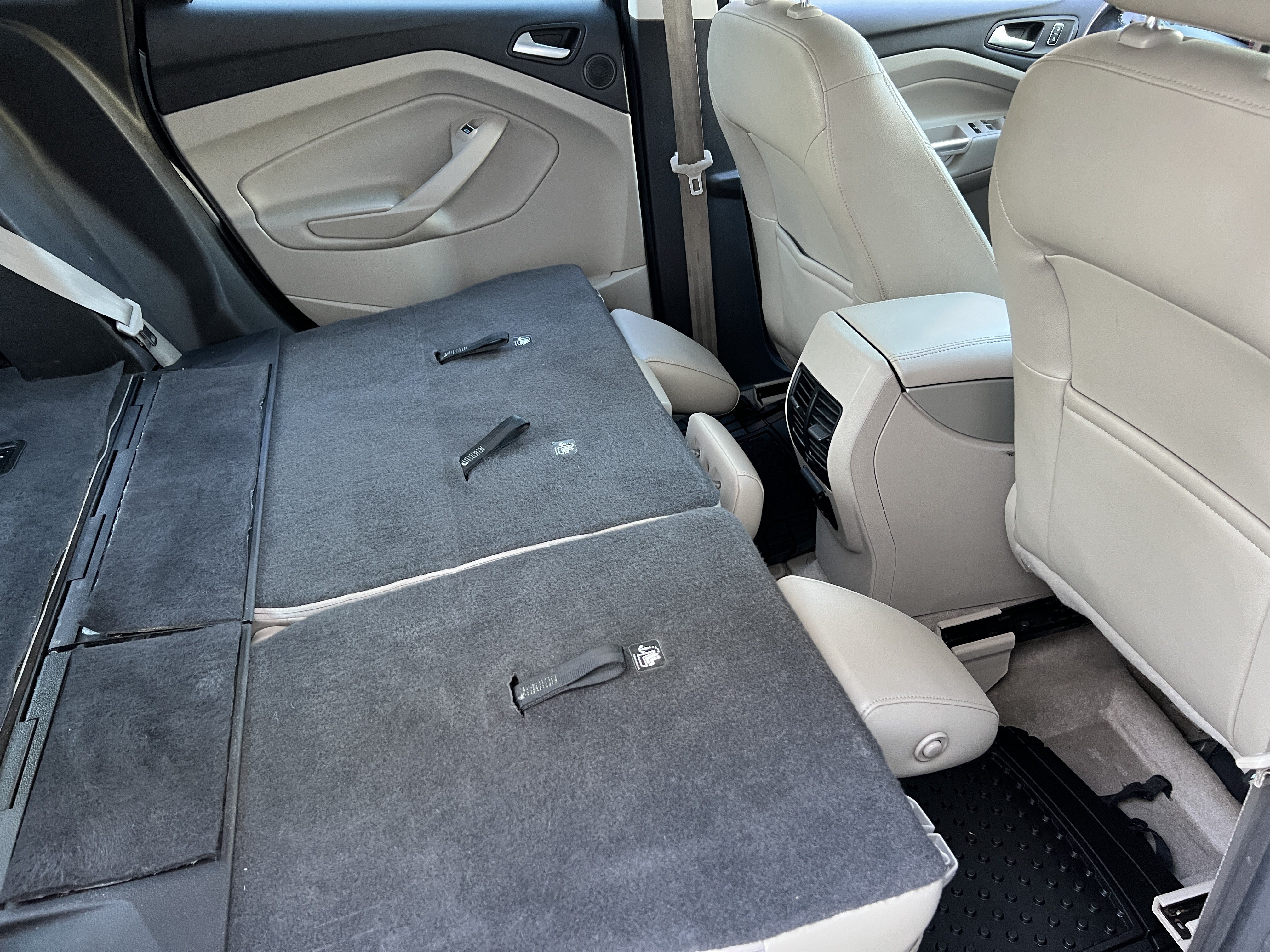 Used 2013 Ford C-MAX SEL FWD image 22