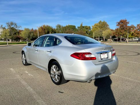 Used 2012 INFINITI M37 x w/ Deluxe Touring Pkg image 7