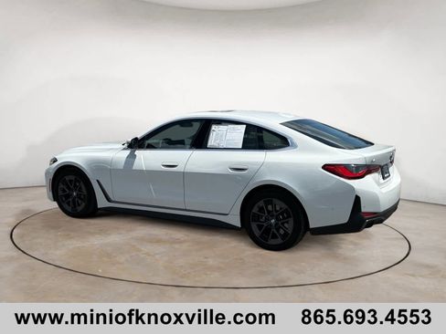 Used 2025 BMW i4 eDrive40 w/ Parking Assistance Package RWD image 5