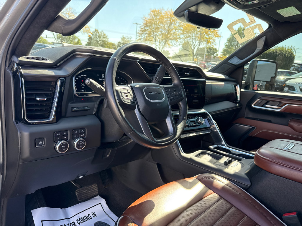 Certified 2025 GMC Sierra 2500 Denali Ultimate w/ Max Trailering Package AWD/4WD image 17