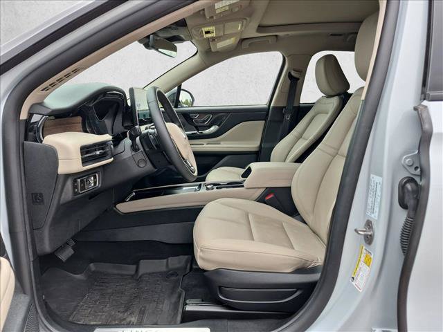 Used 2026 Lincoln Corsair Grand Touring AWD/4WD image 15